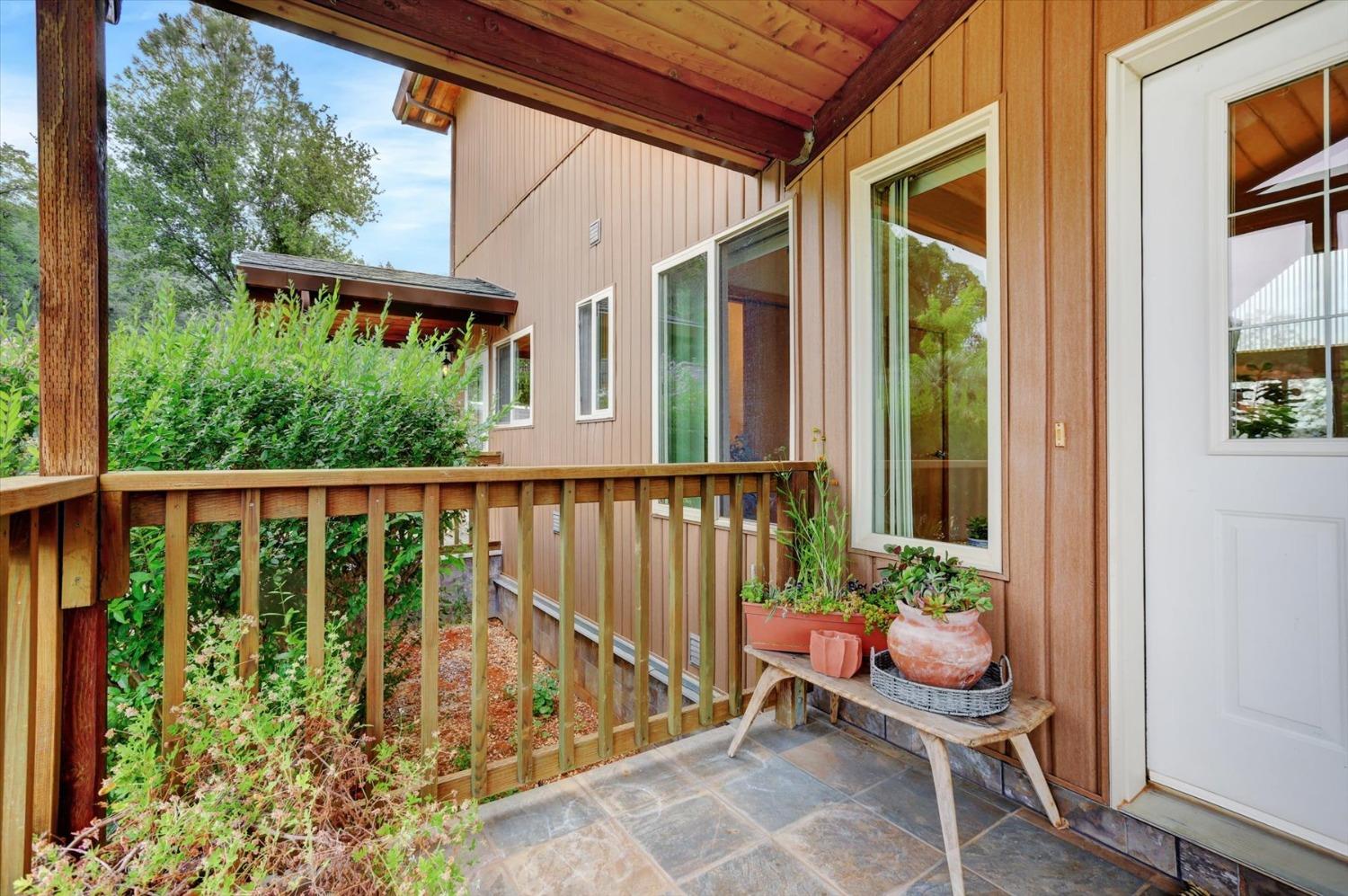 Detail Gallery Image 37 of 95 For 15463 Summit Way, Grass Valley,  CA 95949 - 4 Beds | 3/1 Baths