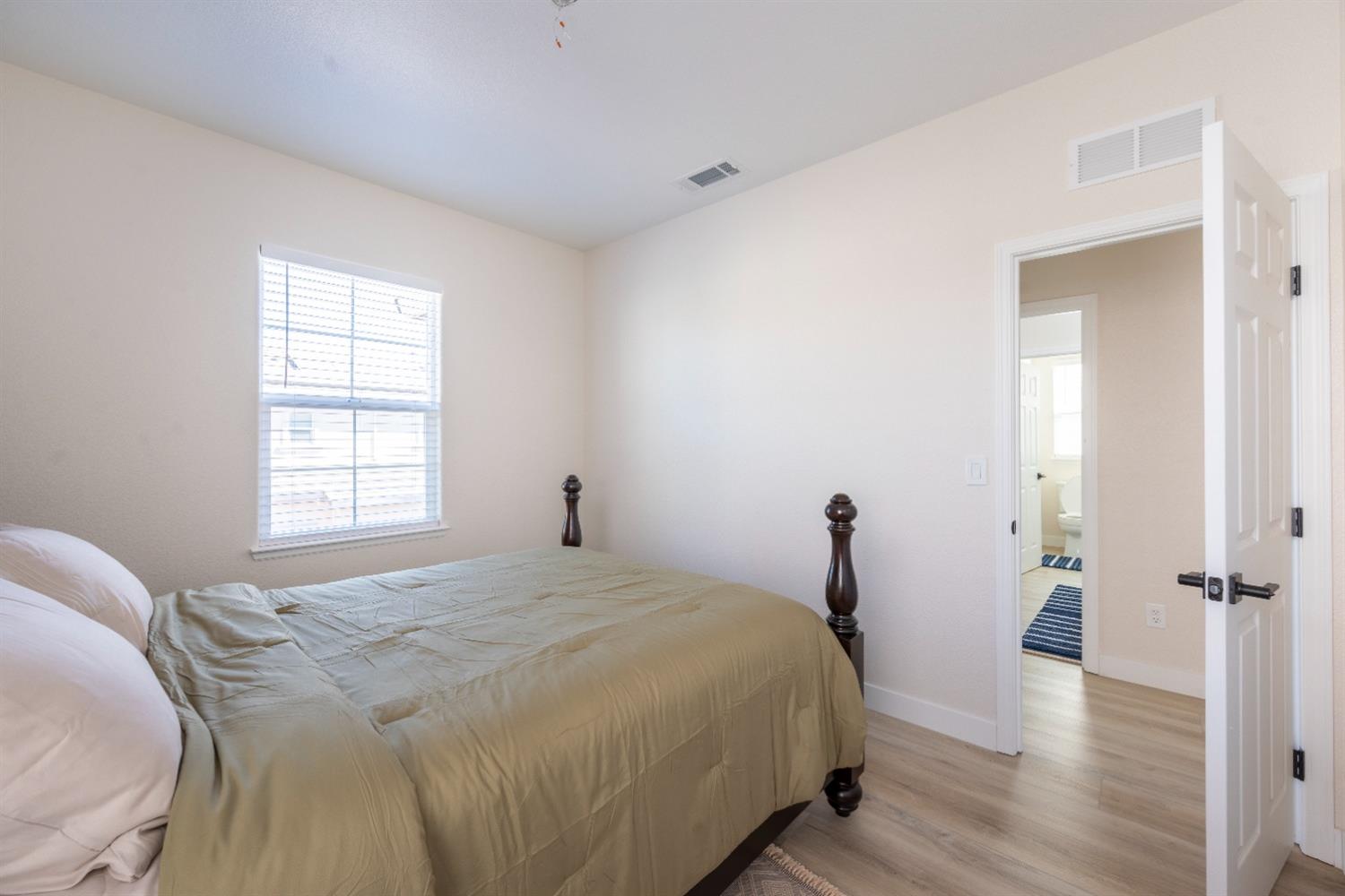 Detail Gallery Image 27 of 79 For 3421 Soda Way, Sacramento,  CA 95834 - 3 Beds | 2/1 Baths