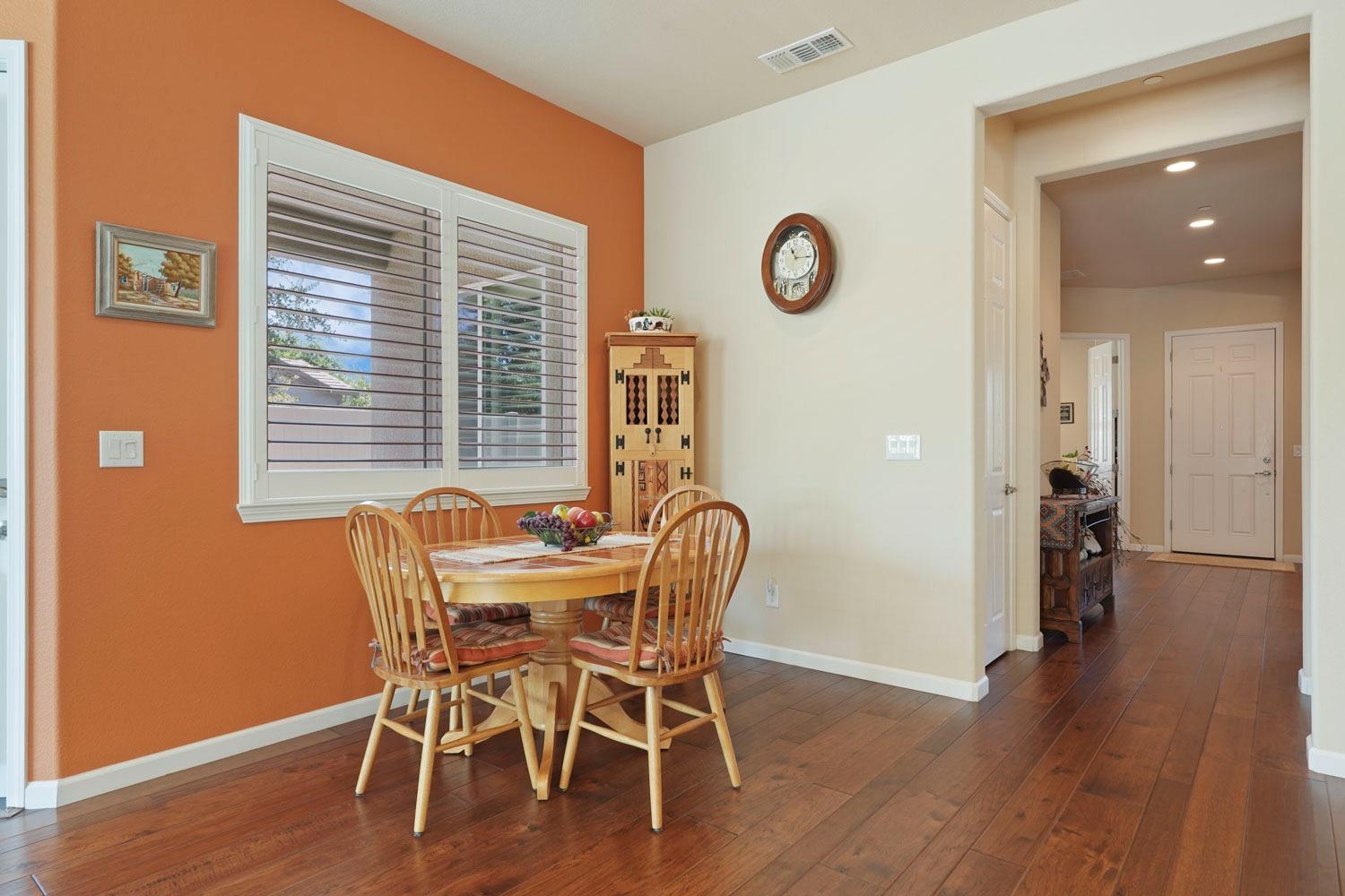 Detail Gallery Image 17 of 67 For 1570 Chestnut Hill Dr, Manteca,  CA 95336 - 3 Beds | 2 Baths