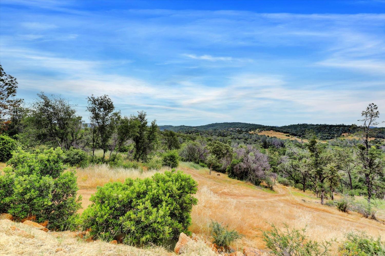 Detail Gallery Image 31 of 95 For 15463 Summit Way, Grass Valley,  CA 95949 - 4 Beds | 3/1 Baths