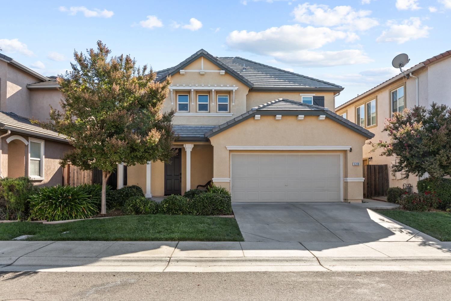 Detail Gallery Image 1 of 1 For 5208 Sun Chaser Way, Sacramento,  CA 95835 - 3 Beds | 2/1 Baths