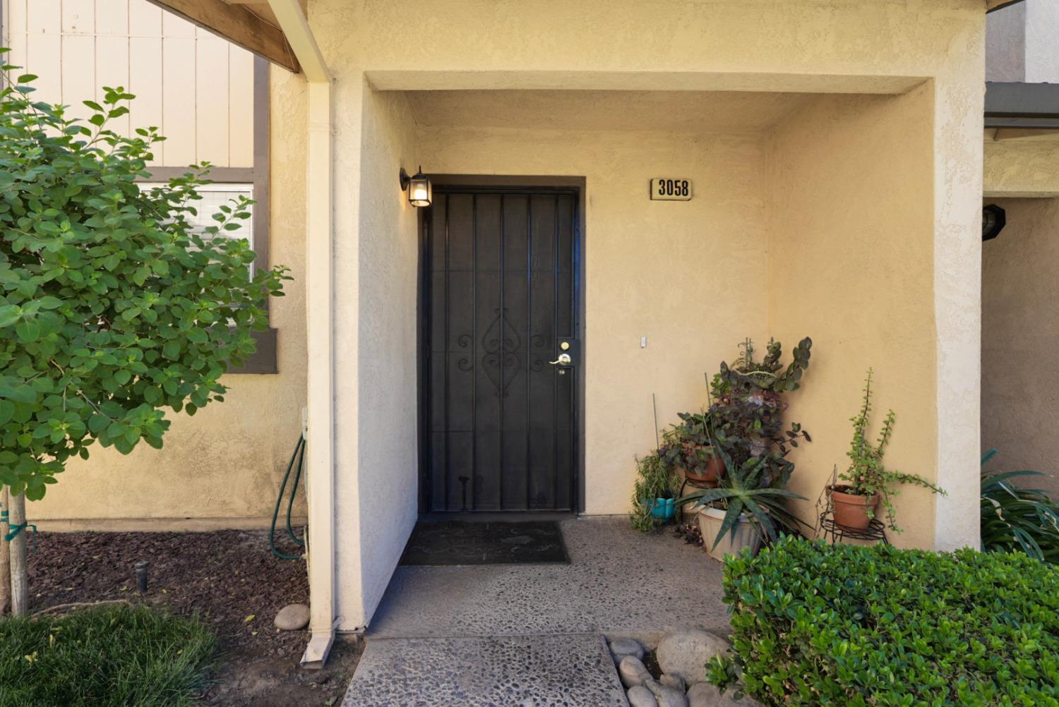 Detail Gallery Image 2 of 21 For 3058 Andre Ln, Turlock,  CA 95382 - 2 Beds | 1/1 Baths