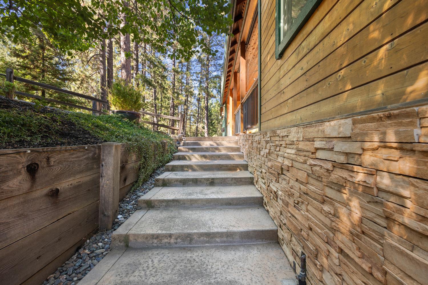 Detail Gallery Image 47 of 61 For 3081 Miles Way, Placerville,  CA 95667 - 5 Beds | 3/1 Baths