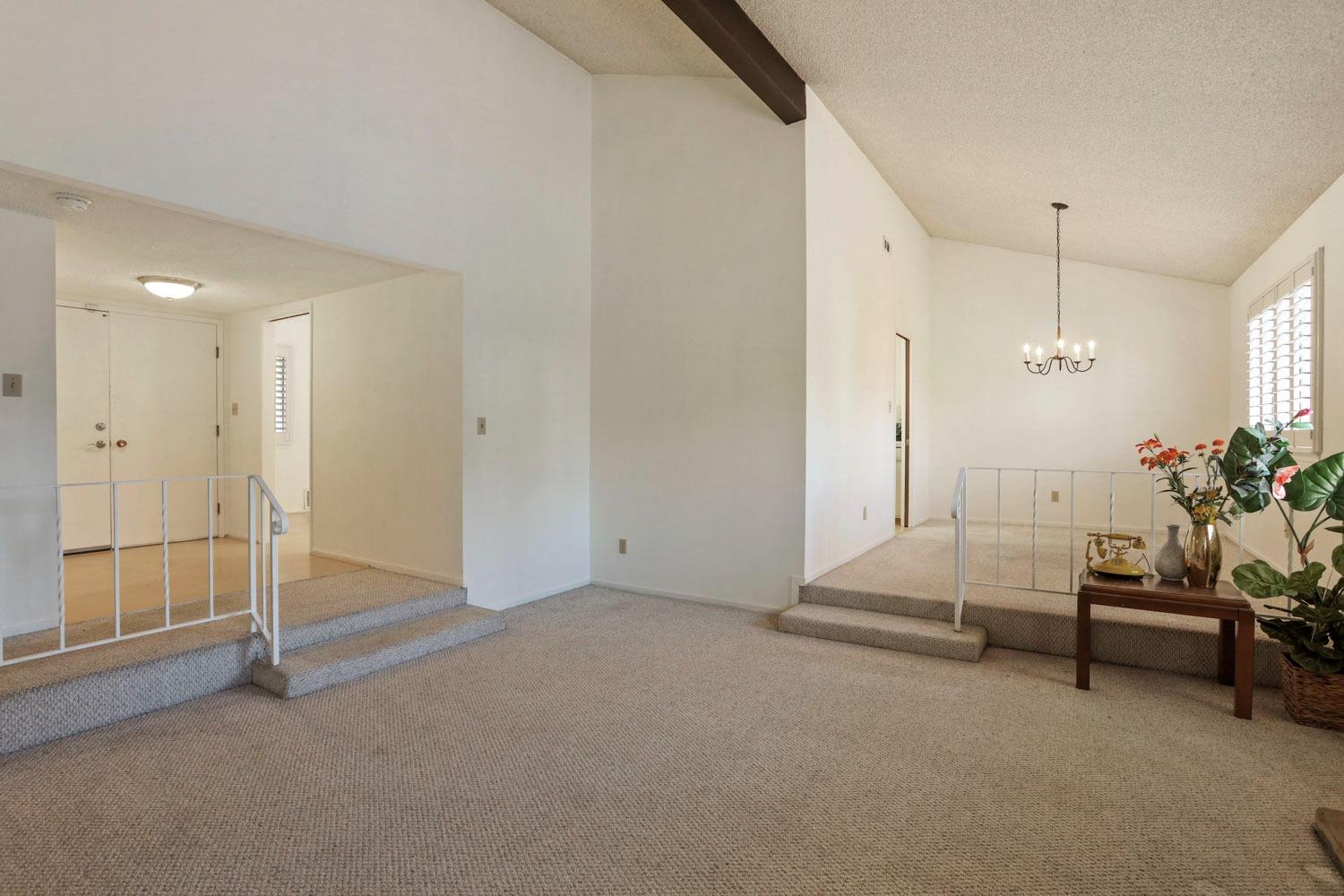 Detail Gallery Image 11 of 46 For 2808 W Hammer Ln, Stockton,  CA 95209 - 3 Beds | 2 Baths