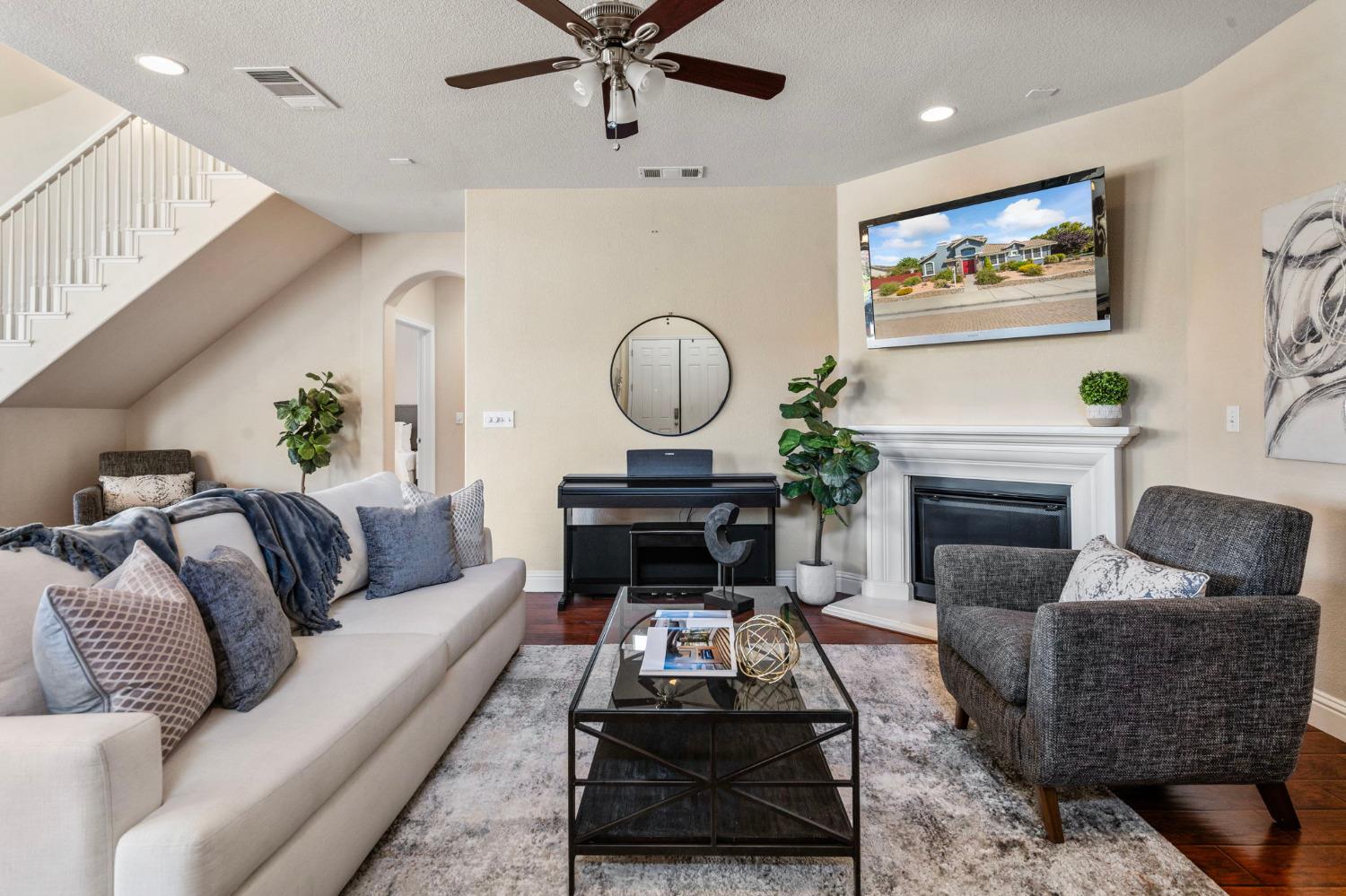 Detail Gallery Image 5 of 35 For 1271 Grange Way, Ripon,  CA 95366 - 3 Beds | 2/1 Baths