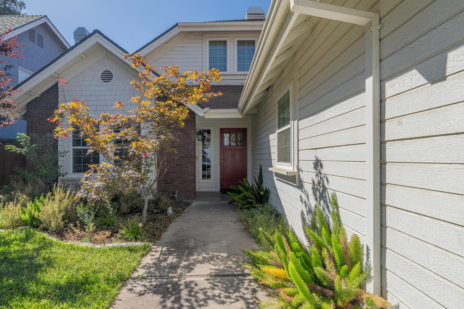 Detail Gallery Image 3 of 38 For 2912 Massachusetts Way, Modesto,  CA 95355 - 3 Beds | 2/1 Baths