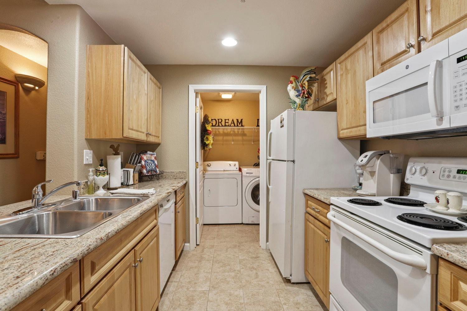 Detail Gallery Image 10 of 37 For 1360 W Shady Lane Ln #0615,  Turlock,  CA 95382 - 2 Beds | 2 Baths