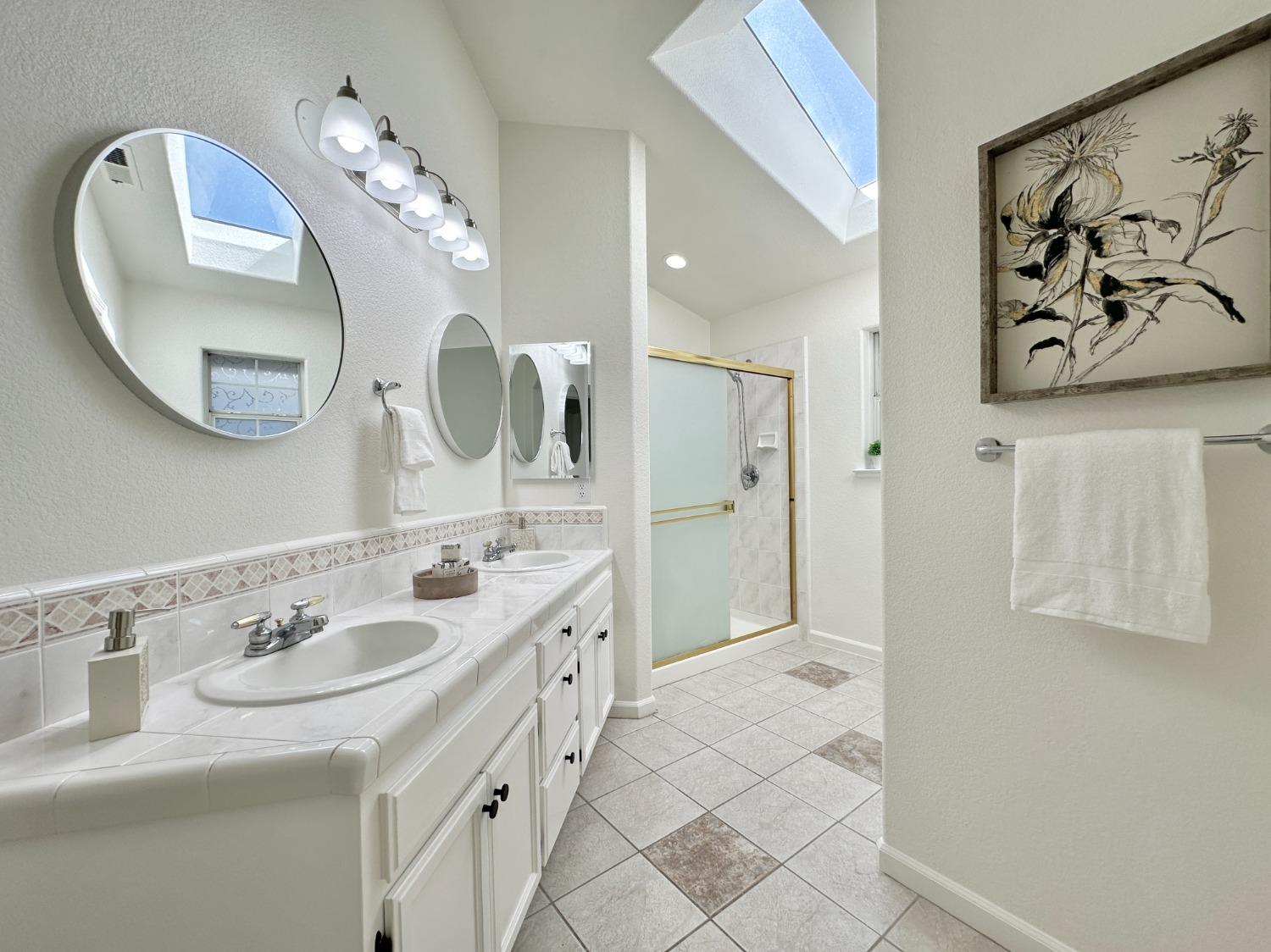 Detail Gallery Image 19 of 26 For 3463 Koso St, Davis,  CA 95618 - 4 Beds | 2/1 Baths