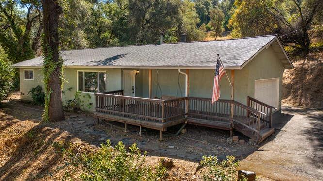 Detail Gallery Image 1 of 61 For 9280 Highway 26, Mokelumne Hill,  CA 95245 - 3 Beds | 2 Baths