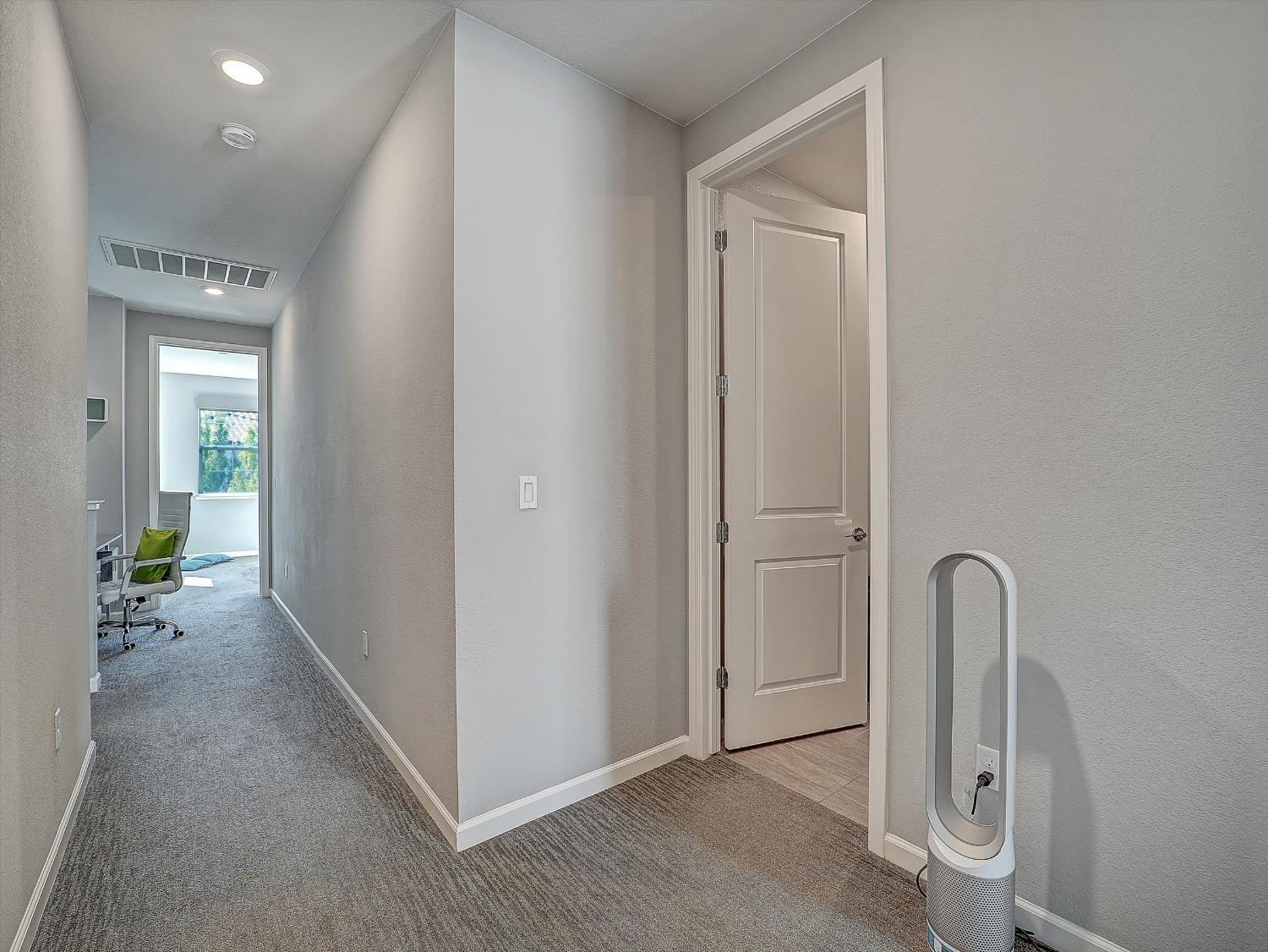 Detail Gallery Image 59 of 97 For 4474 Louvre Ln, Sacramento,  CA 95834 - 4 Beds | 3/1 Baths