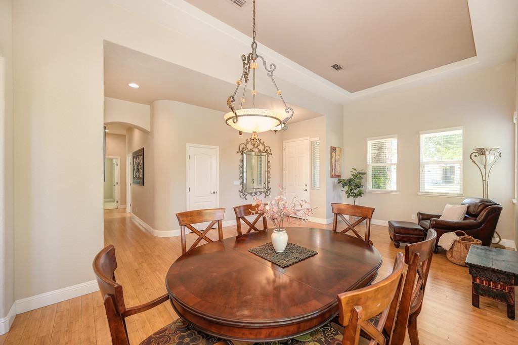 Detail Gallery Image 11 of 49 For 2209 Stockman Cir, Folsom,  CA 95630 - 4 Beds | 2 Baths