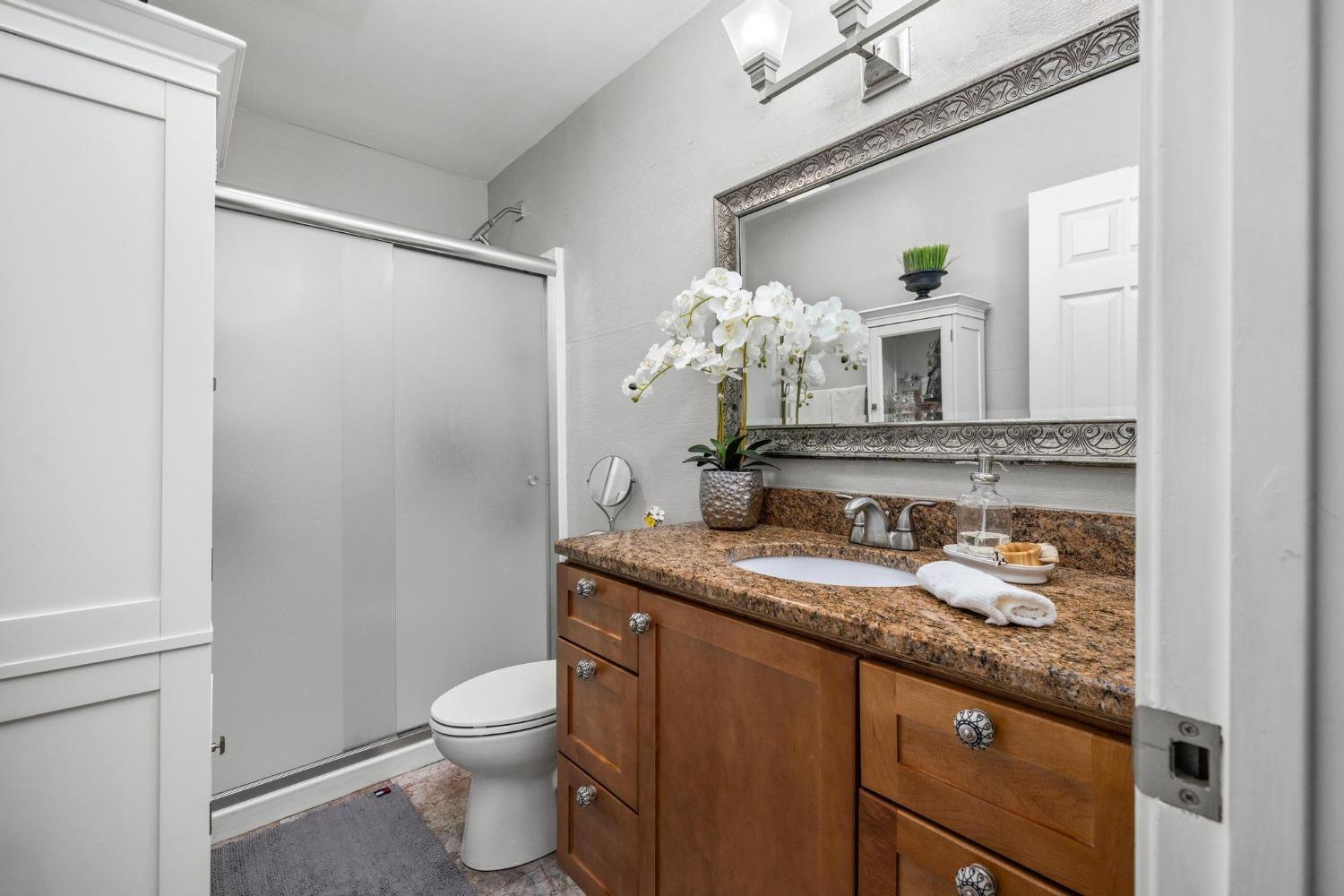 Detail Gallery Image 21 of 42 For 27779 Medlar Dr, Hayward,  CA 94544 - 3 Beds | 2/1 Baths