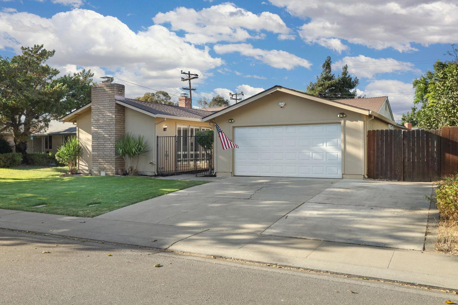 Detail Gallery Image 6 of 56 For 1339 W Beverly Pl, Tracy,  CA 95376 - 4 Beds | 2 Baths