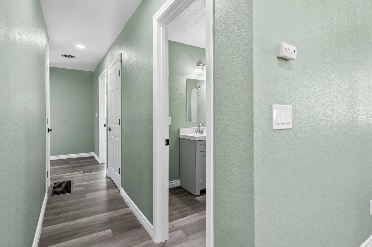 Detail Gallery Image 16 of 28 For 518 Cimarron Ave, Stockton,  CA 95210 - 3 Beds | 2 Baths