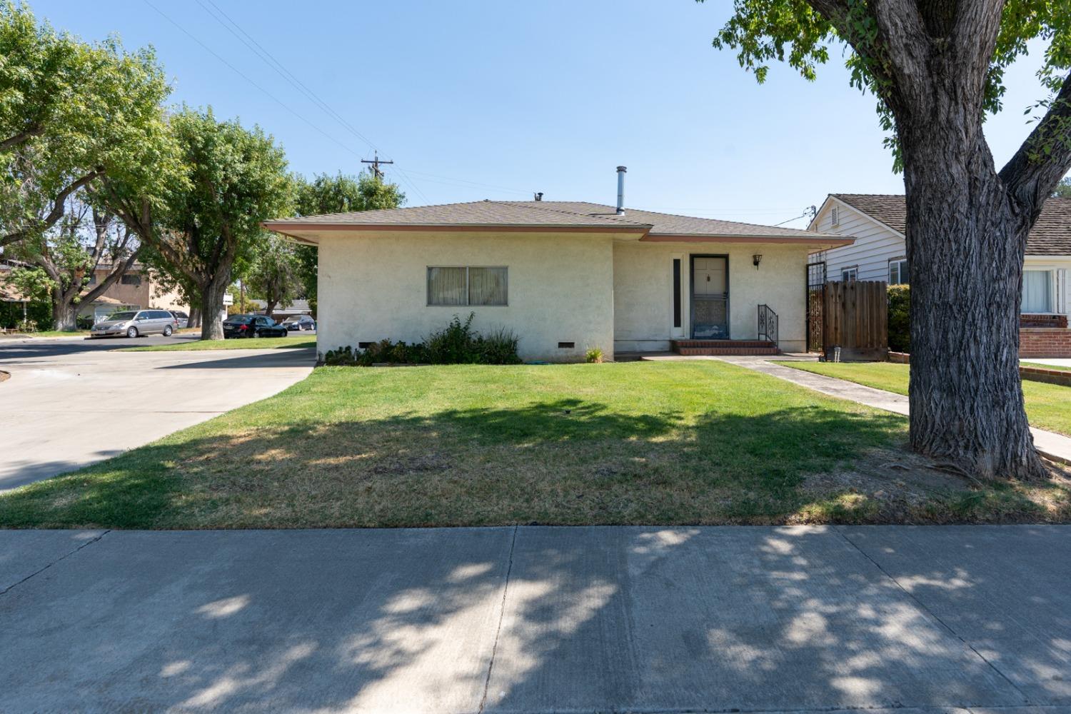 Detail Gallery Image 43 of 47 For 245 W K, Los Banos,  CA 93635 - 3 Beds | 2 Baths