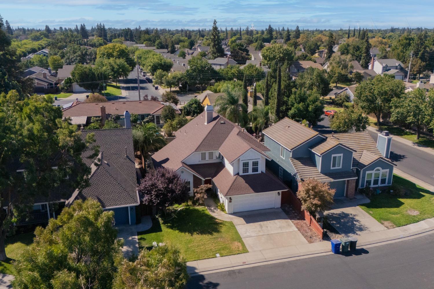 Detail Gallery Image 7 of 38 For 2912 Massachusetts Way, Modesto,  CA 95355 - 3 Beds | 2/1 Baths