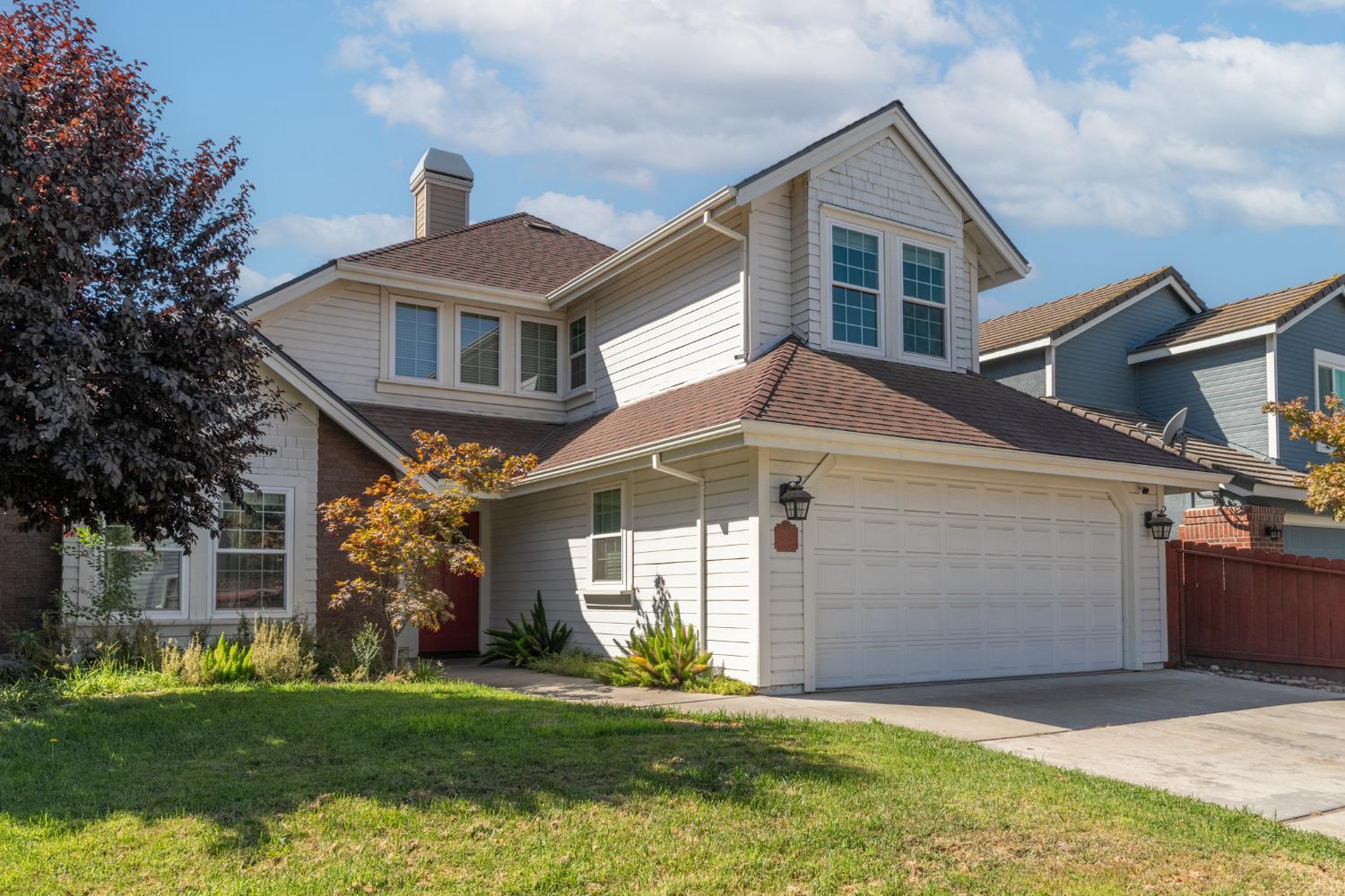 Detail Gallery Image 2 of 38 For 2912 Massachusetts Way, Modesto,  CA 95355 - 3 Beds | 2/1 Baths