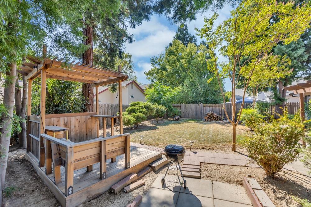 Detail Gallery Image 29 of 38 For 1670 Pebblewood Dr, Sacramento,  CA 95833 - 2 Beds | 2 Baths