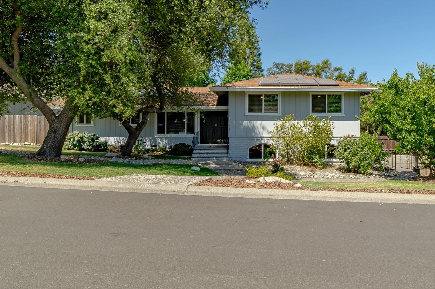 Detail Gallery Image 43 of 63 For 8290 E Granite Dr, Granite Bay,  CA 95746 - 3 Beds | 2/1 Baths