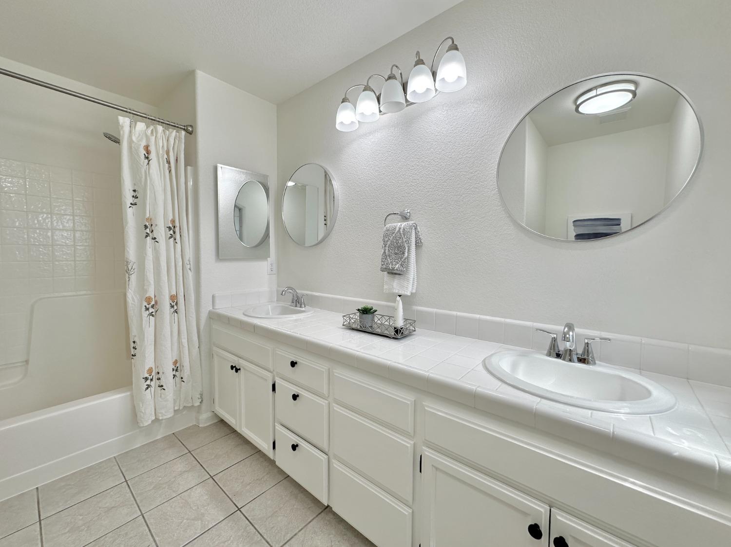 Detail Gallery Image 22 of 26 For 3463 Koso St, Davis,  CA 95618 - 4 Beds | 2/1 Baths