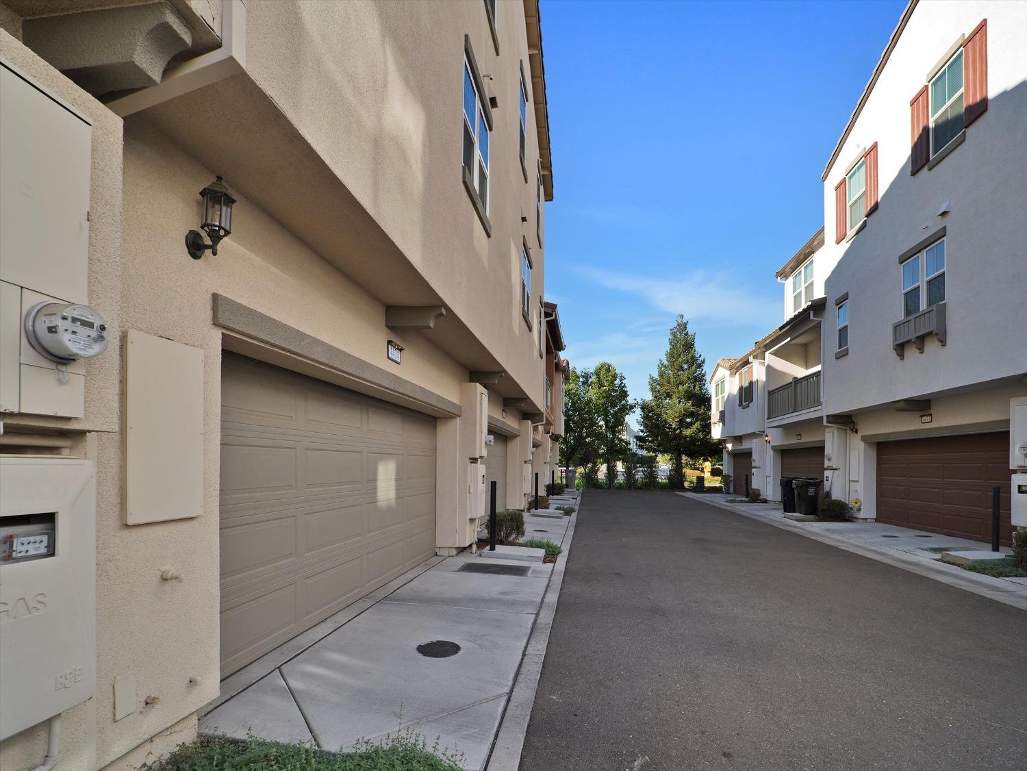 Detail Gallery Image 97 of 97 For 4474 Louvre Ln, Sacramento,  CA 95834 - 4 Beds | 3/1 Baths