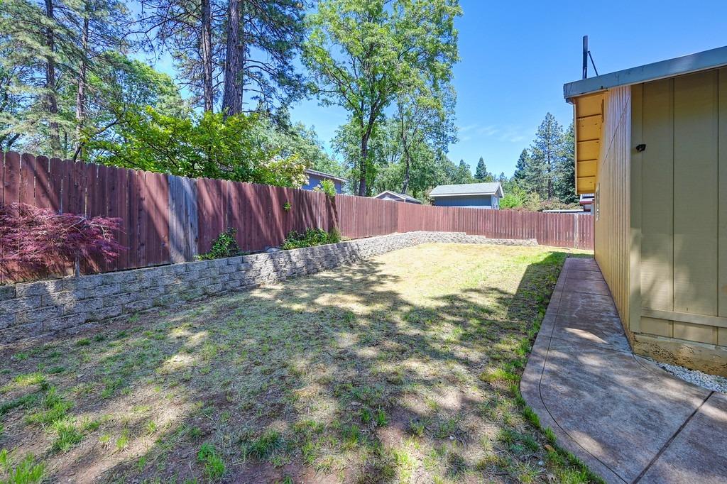 Detail Gallery Image 34 of 40 For 10962 Henson Way, Grass Valley,  CA 95949 - 3 Beds | 2 Baths