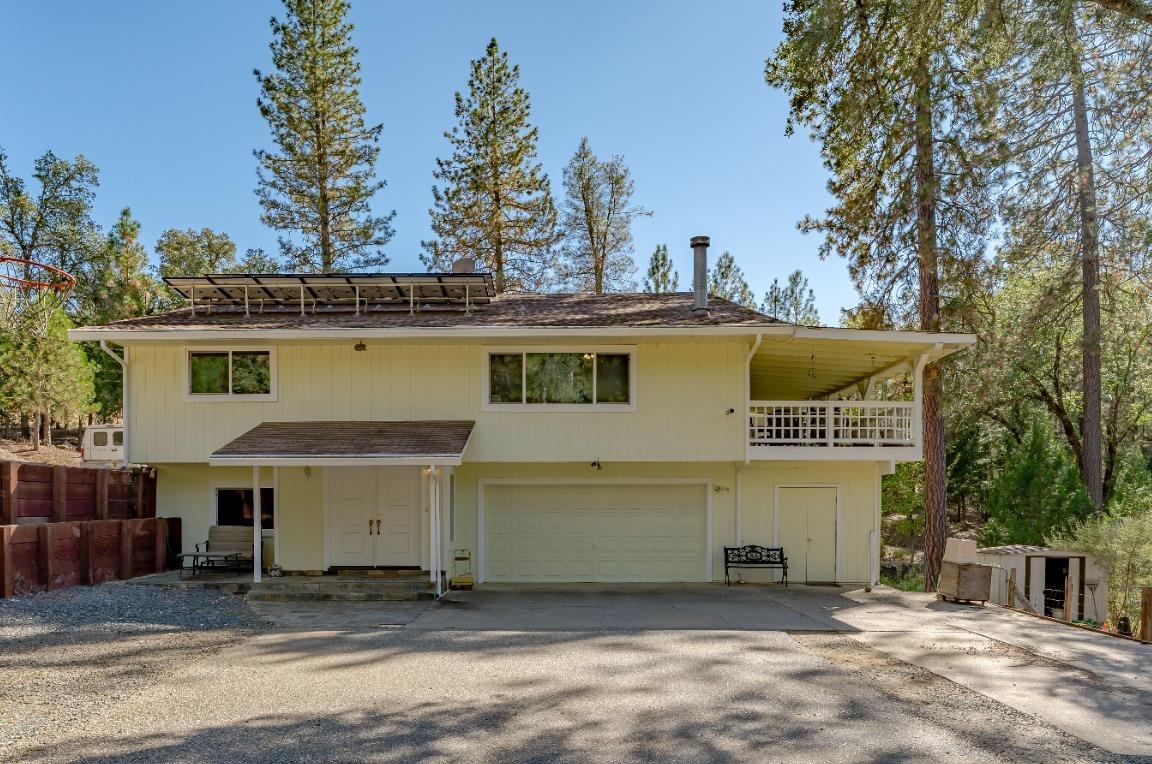 Detail Gallery Image 1 of 63 For 16879 Kiwi Rd, Grass Valley,  CA 95949 - 3 Beds | 2 Baths