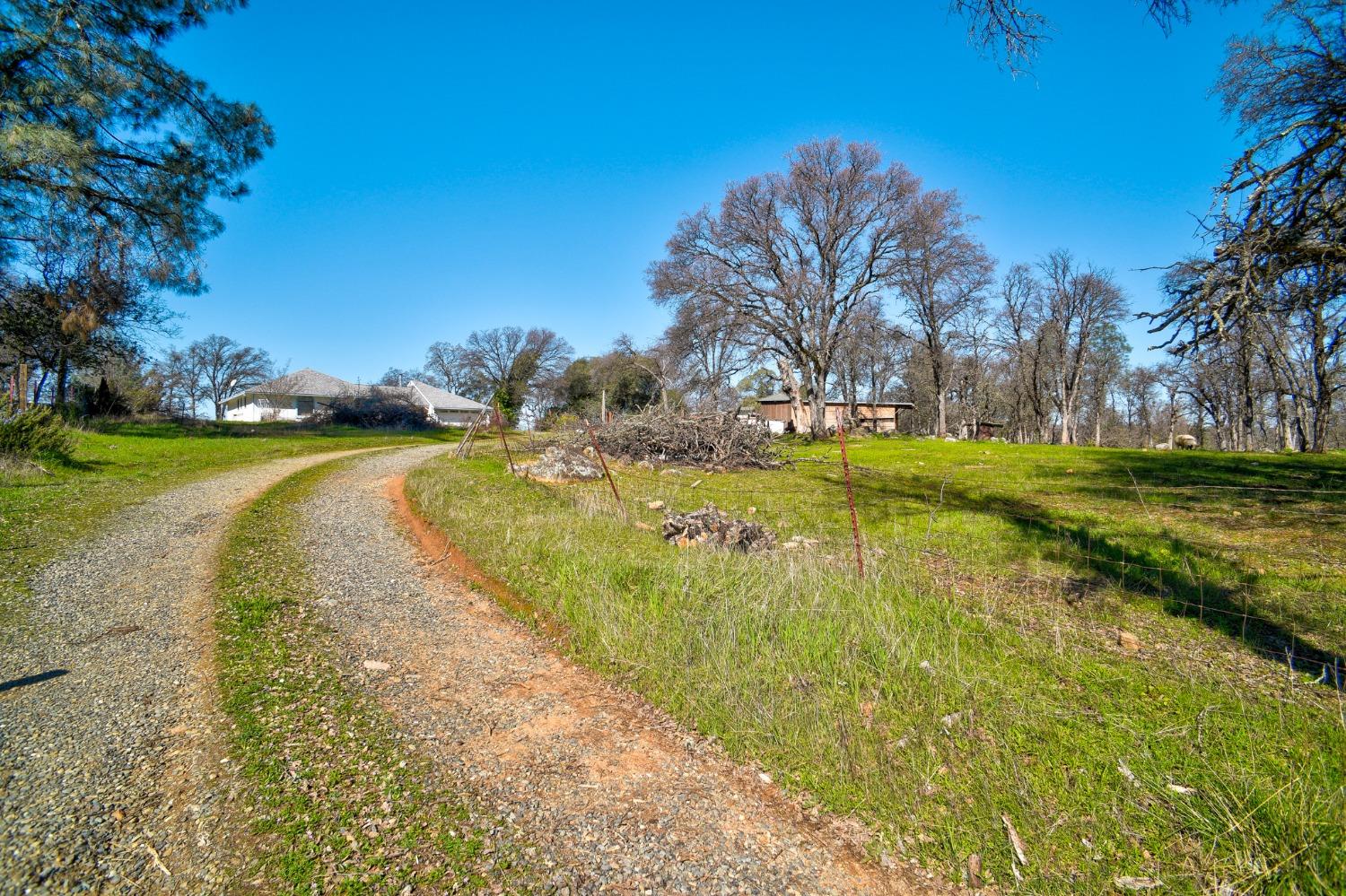 Detail Gallery Image 9 of 59 For 300 Stoney Oaks Blvd, Oroville,  CA 95966 - 3 Beds | 2 Baths