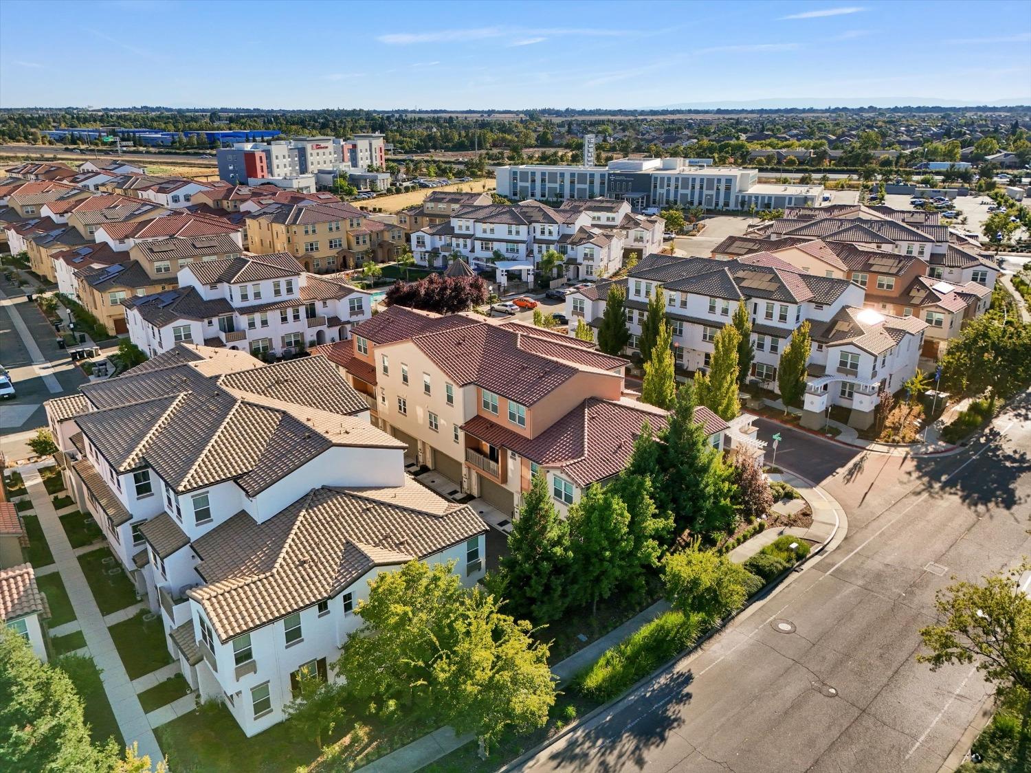 Detail Gallery Image 15 of 97 For 4474 Louvre Ln, Sacramento,  CA 95834 - 4 Beds | 3/1 Baths