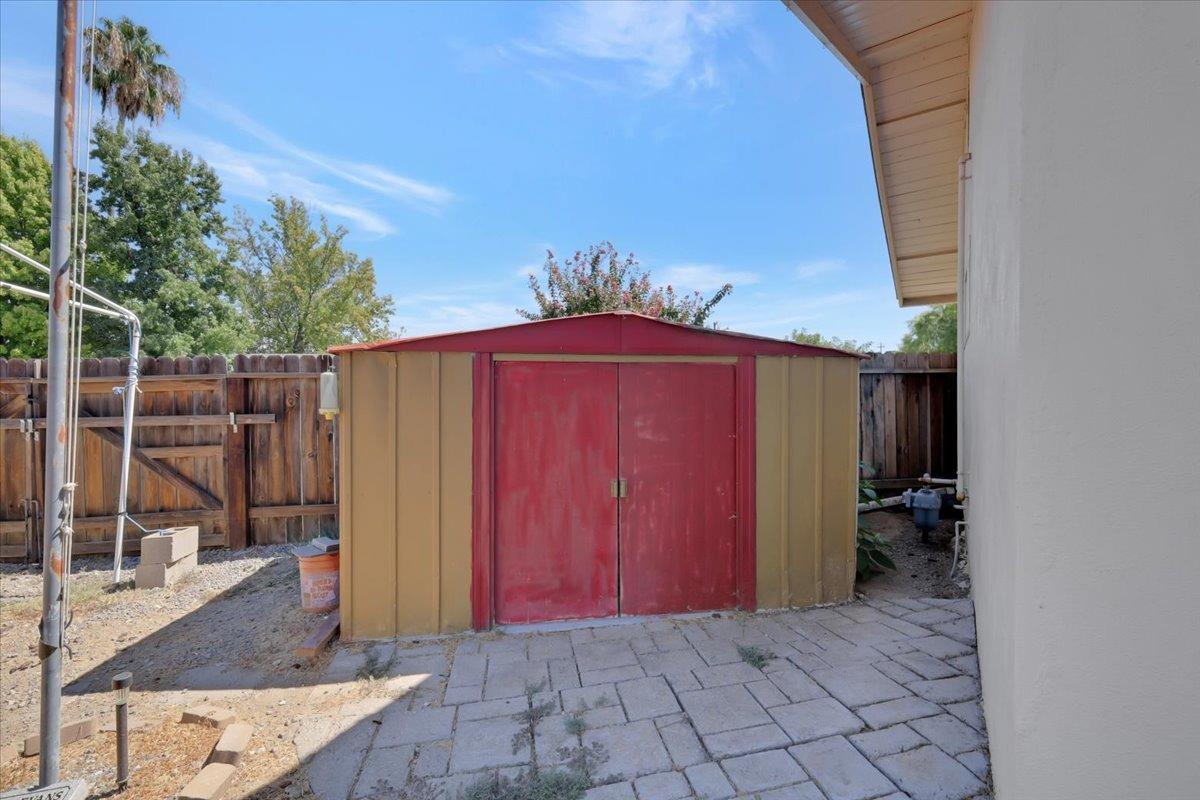 Detail Gallery Image 21 of 29 For 755 Regent Loop, Yuba City,  CA 95991 - 3 Beds | 1 Baths