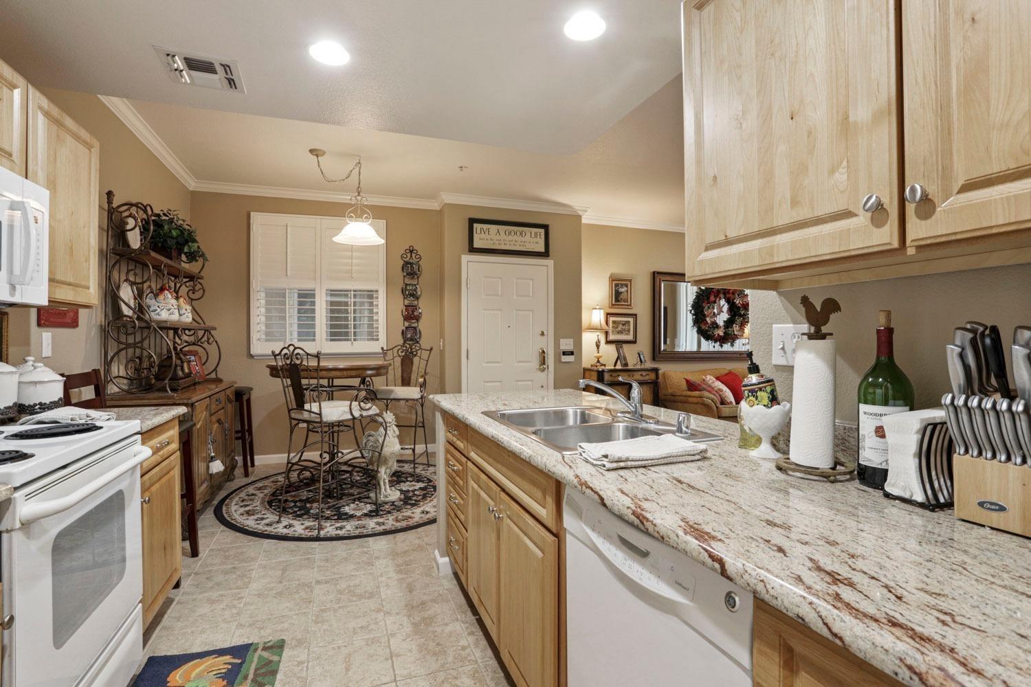 Detail Gallery Image 15 of 37 For 1360 W Shady Lane Ln #0615,  Turlock,  CA 95382 - 2 Beds | 2 Baths