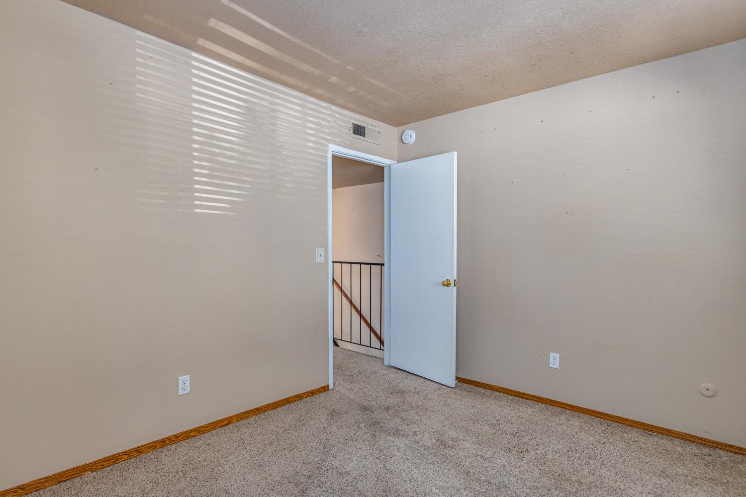 Detail Gallery Image 19 of 28 For 2131 Cottage Way, Sacramento,  CA 95825 - 3 Beds | 1/1 Baths