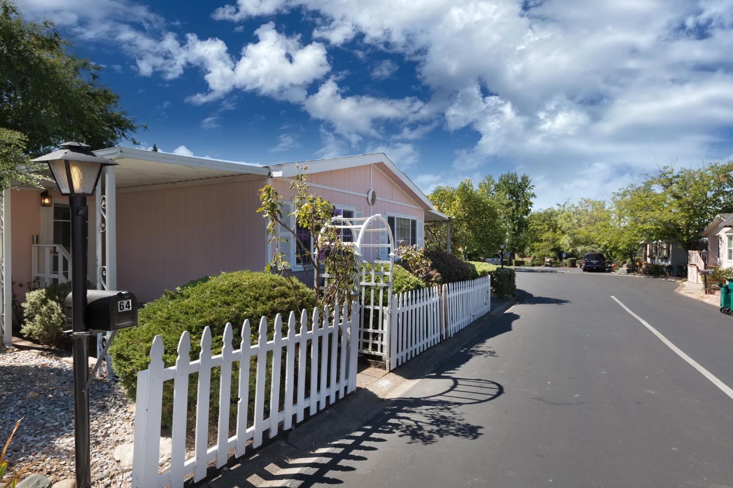 Detail Gallery Image 5 of 24 For 2681 Cameron Park Dr 64, Cameron Park,  CA 95682 - 3 Beds | 2 Baths