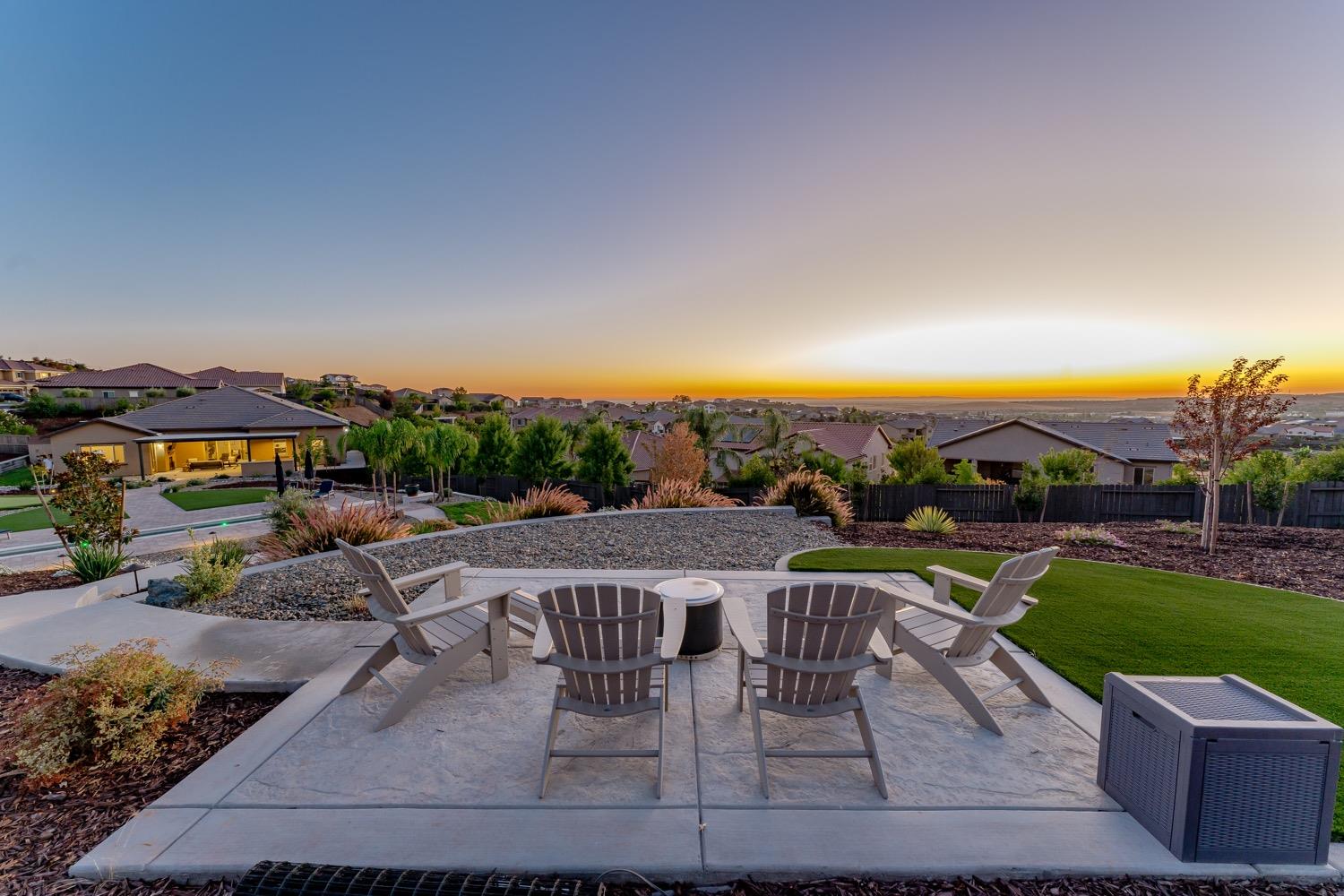 Detail Gallery Image 28 of 31 For 171 Blackstone Ct, El Dorado Hills,  CA 95762 - 4 Beds | 3/1 Baths