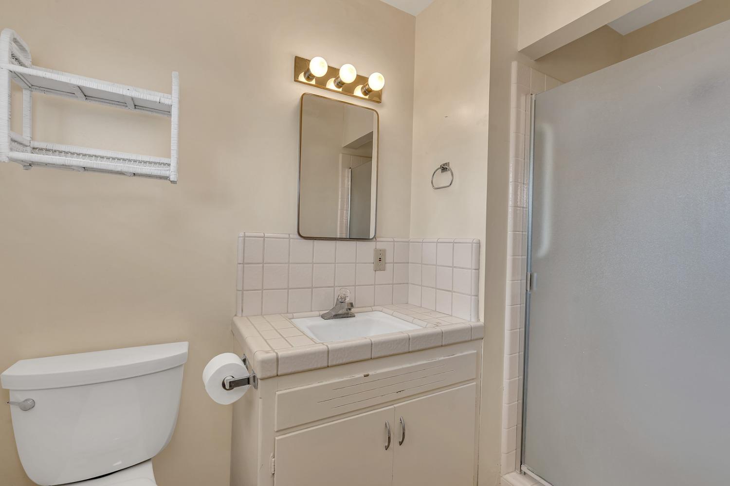 Detail Gallery Image 31 of 47 For 245 W K, Los Banos,  CA 93635 - 3 Beds | 2 Baths