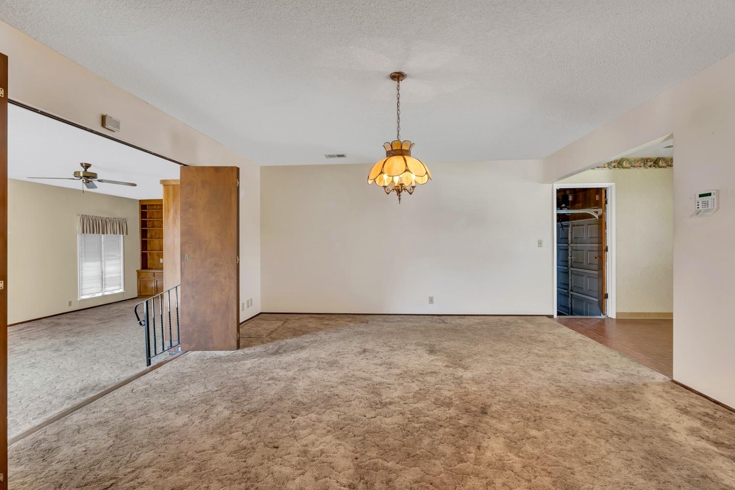 Detail Gallery Image 15 of 47 For 245 W K, Los Banos,  CA 93635 - 3 Beds | 2 Baths