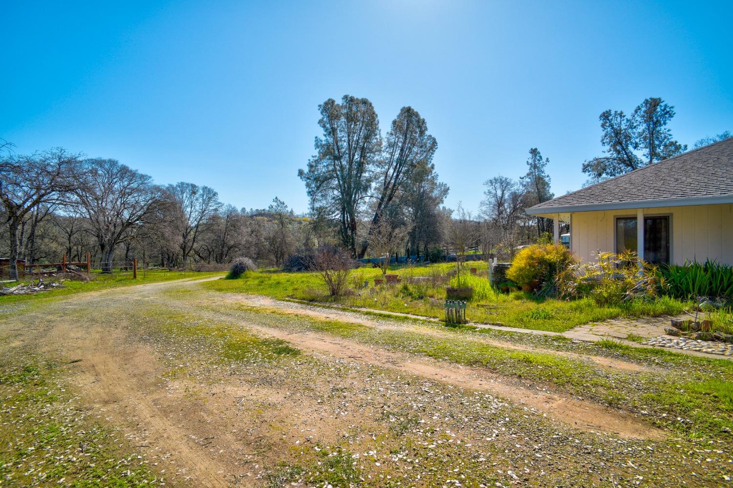 Detail Gallery Image 17 of 59 For 300 Stoney Oaks Blvd, Oroville,  CA 95966 - 3 Beds | 2 Baths