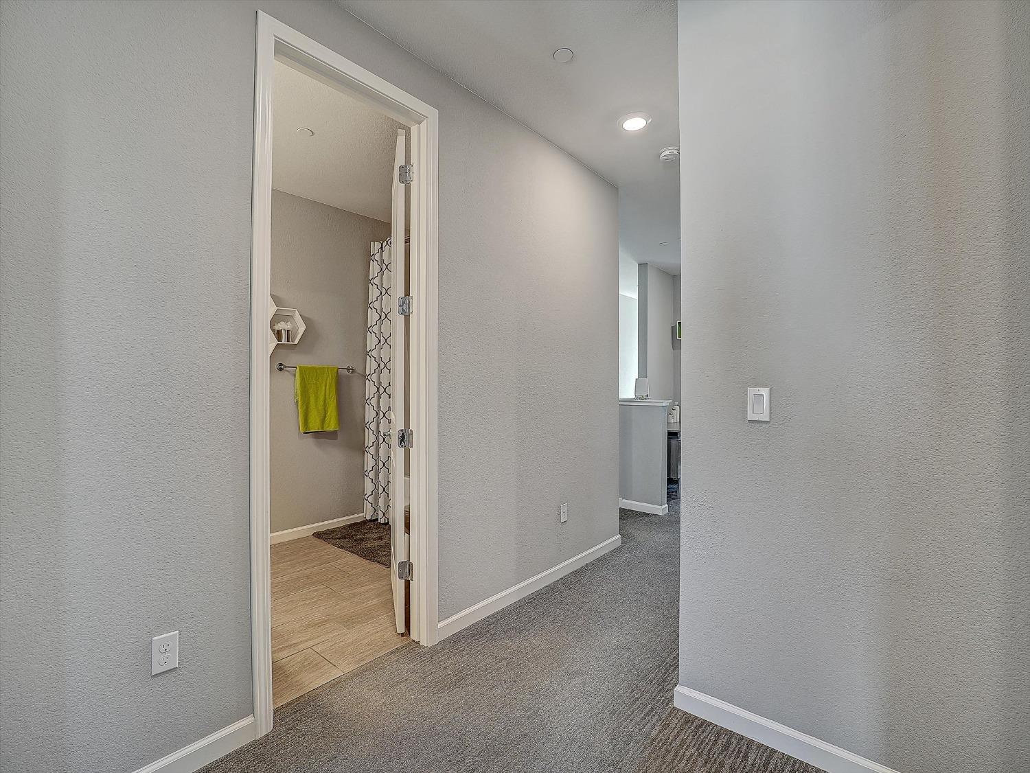 Detail Gallery Image 60 of 97 For 4474 Louvre Ln, Sacramento,  CA 95834 - 4 Beds | 3/1 Baths