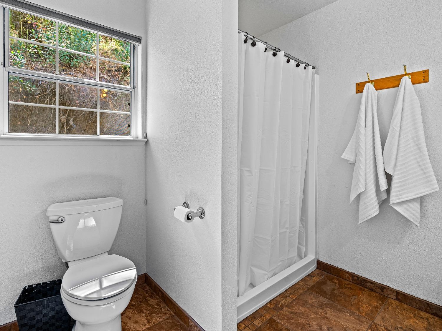 Detail Gallery Image 20 of 78 For 861 Lotus Rd, Lotus,  CA 95651 - 1 Beds | 2 Baths