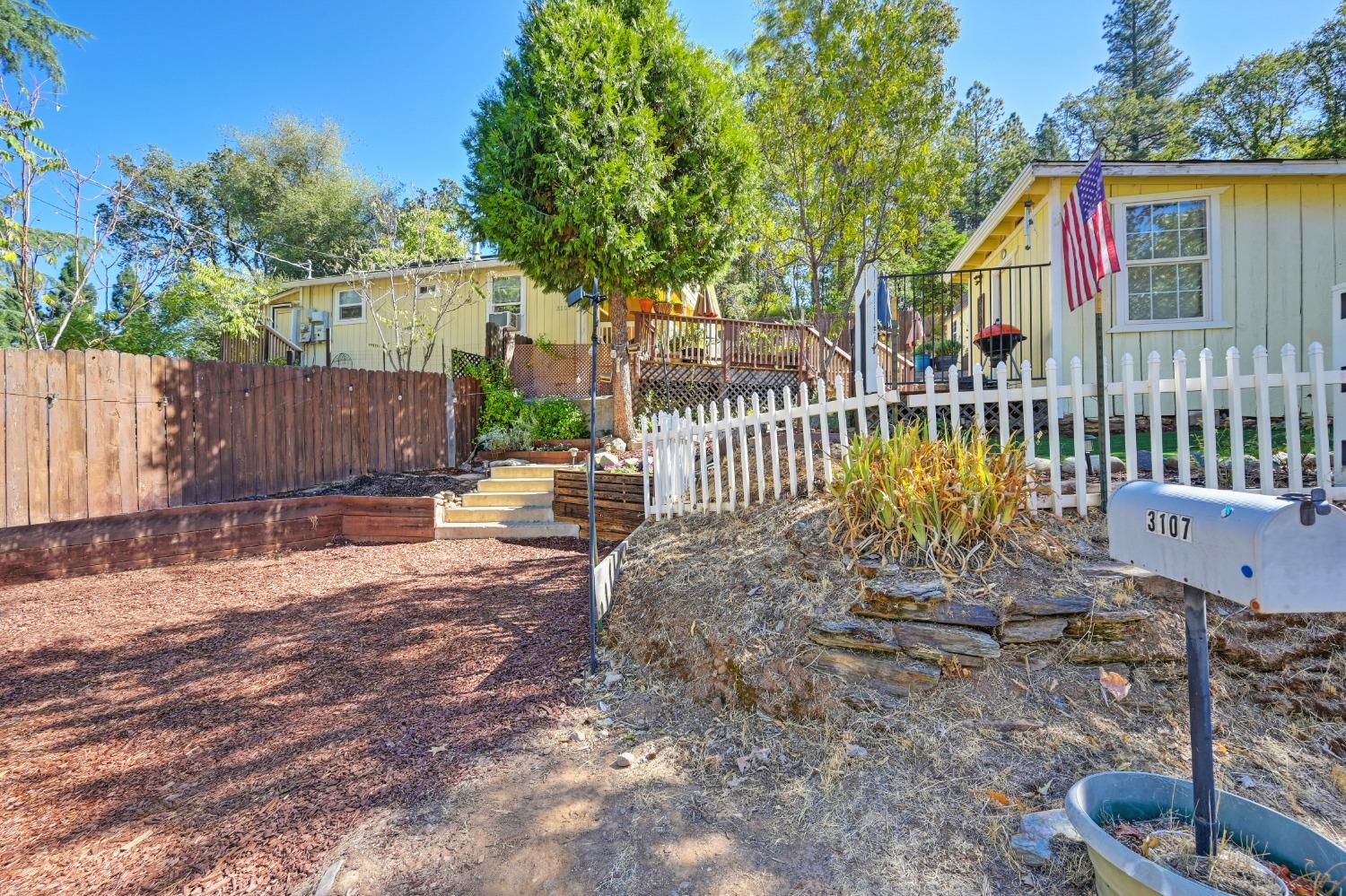 Detail Gallery Image 4 of 41 For 3107 Spanish Ravine Rd, Placerville,  CA 95667 - 2 Beds | 1 Baths