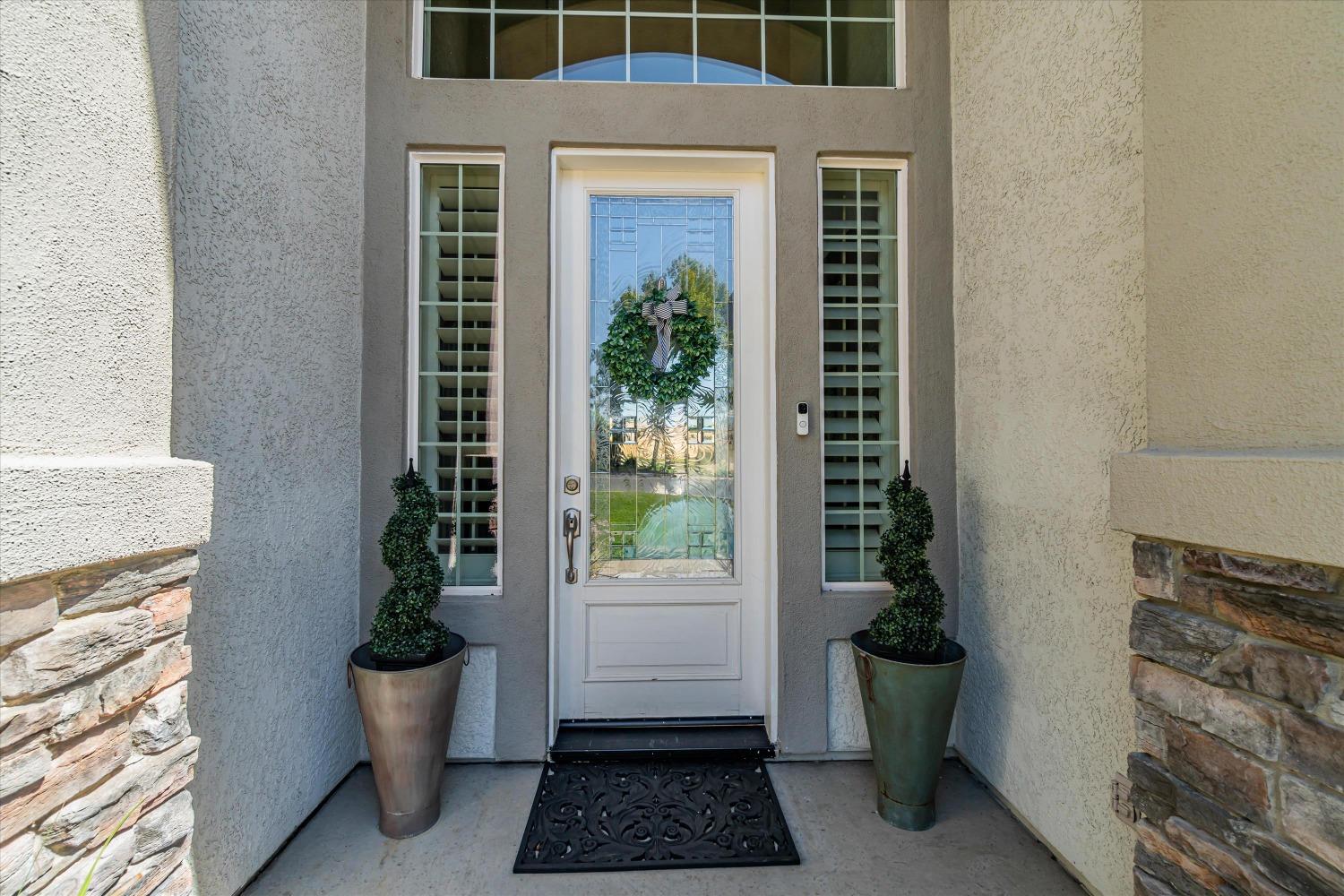 Detail Gallery Image 4 of 75 For 1367 Souza Dr, El Dorado Hills,  CA 95762 - 5 Beds | 3/2 Baths