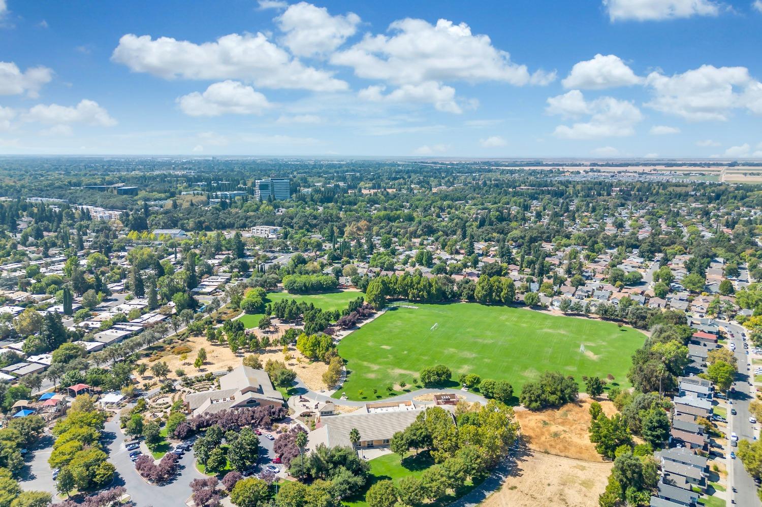 Detail Gallery Image 40 of 40 For 1757 Bridgecreek Dr, Sacramento,  CA 95833 - 2 Beds | 2 Baths