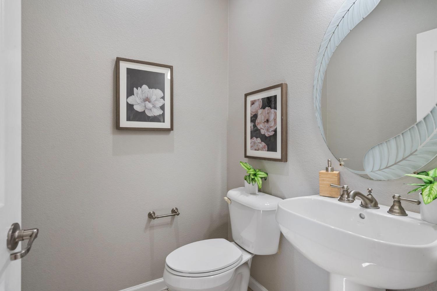 Detail Gallery Image 12 of 53 For 466 W Viento St, Mountain House,  CA 95391 - 4 Beds | 2/1 Baths