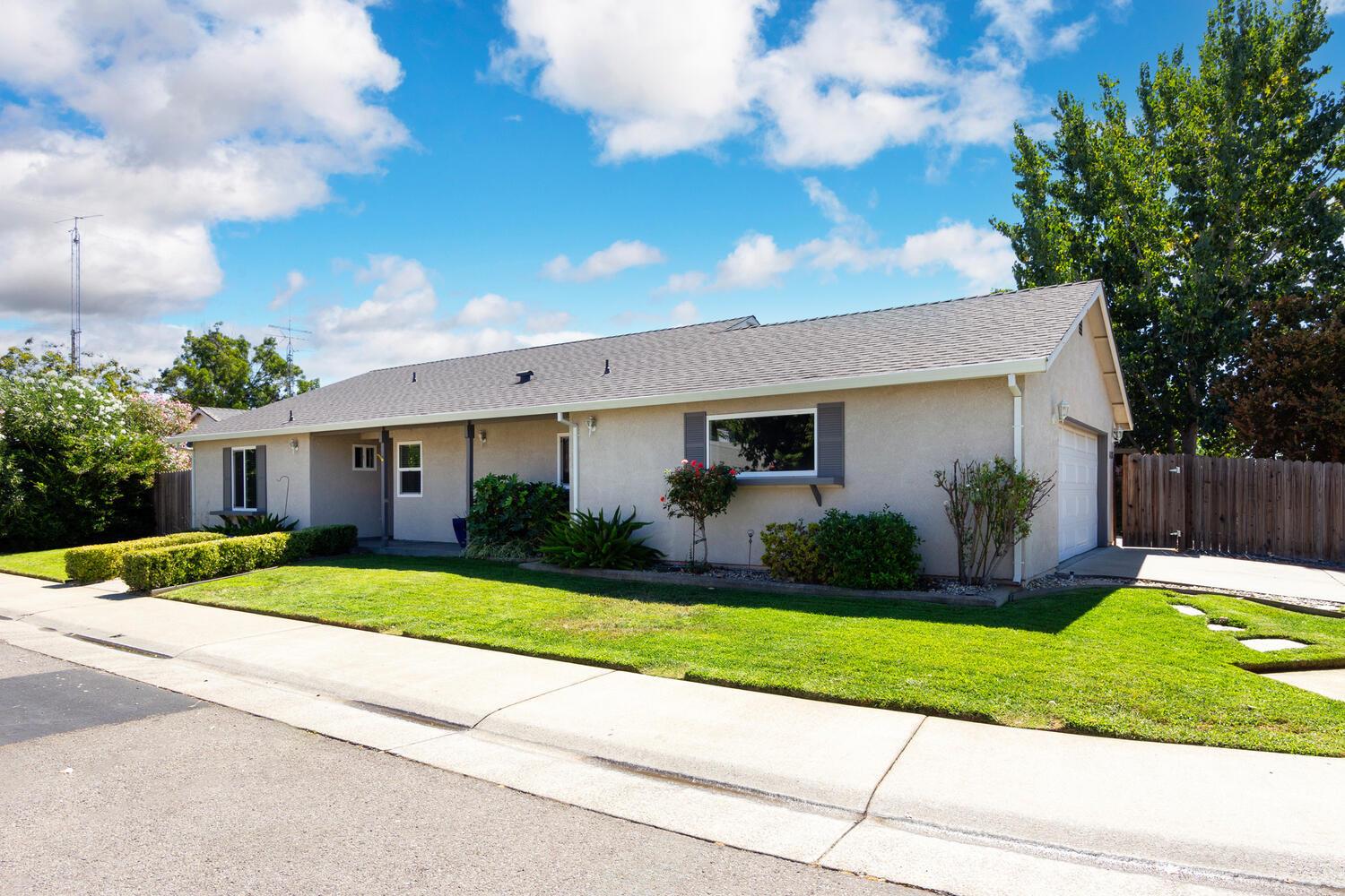 Crusade Court, Rio Linda, California image 3