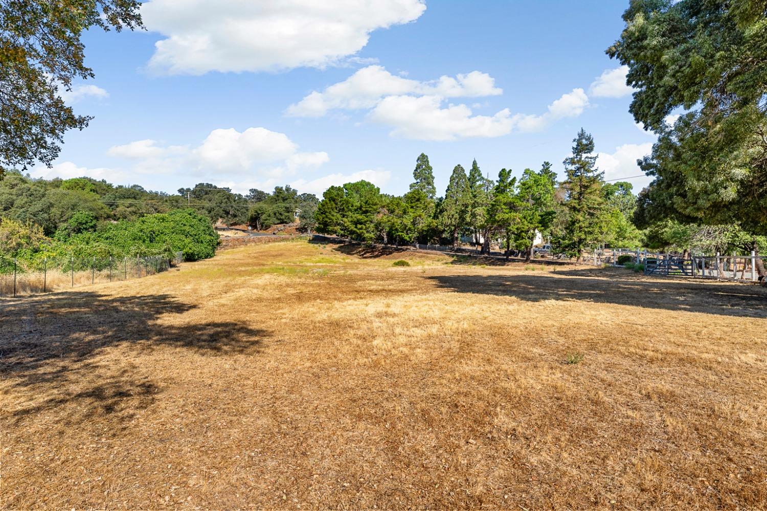 Detail Gallery Image 15 of 99 For 5981 Dolomite Dr, El Dorado,  CA 95623 - 4 Beds | 3 Baths