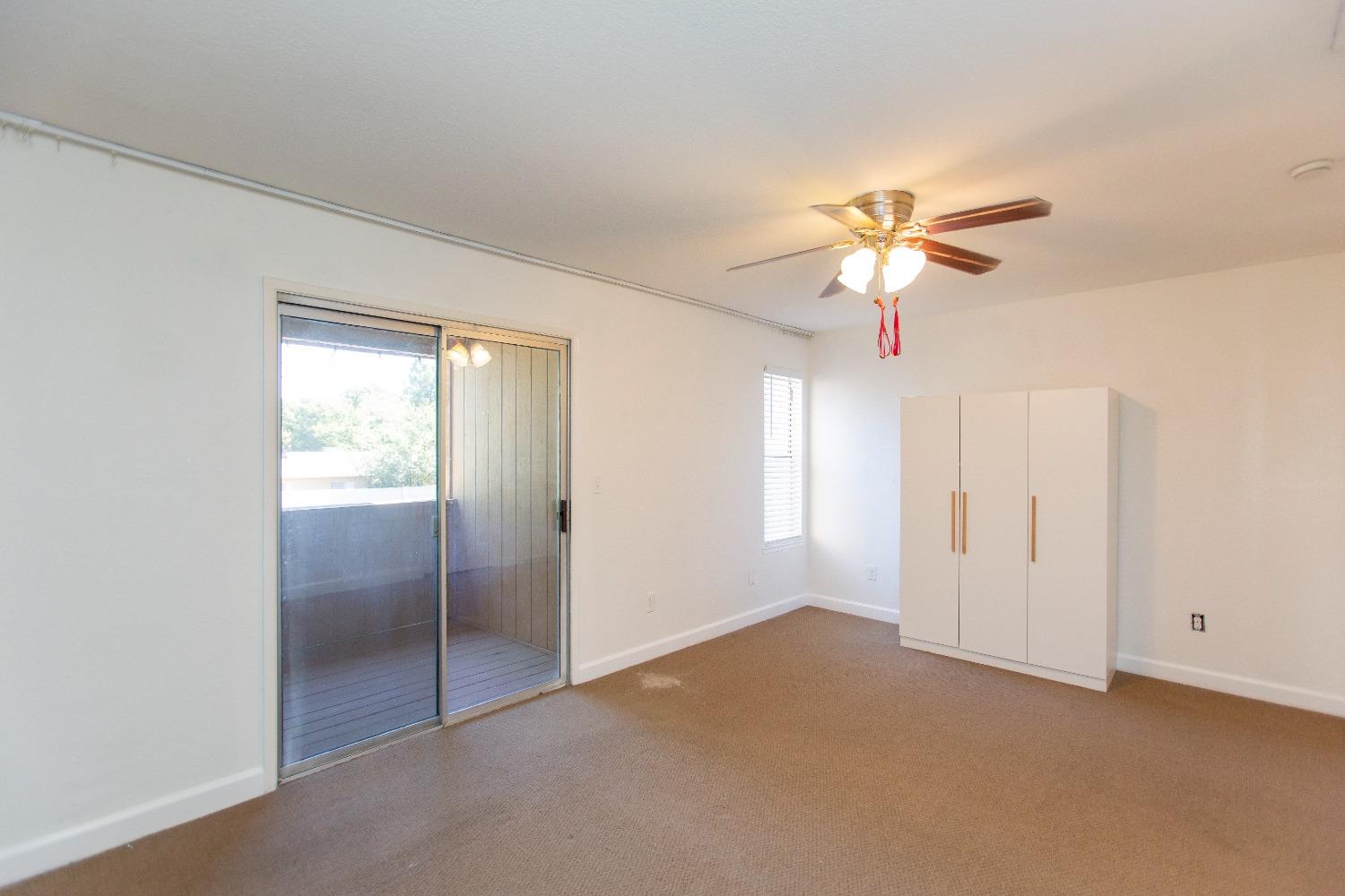 Detail Gallery Image 10 of 17 For 581 Lincoln Ave #B,  Modesto,  CA 95354 - 3 Beds | 1/1 Baths