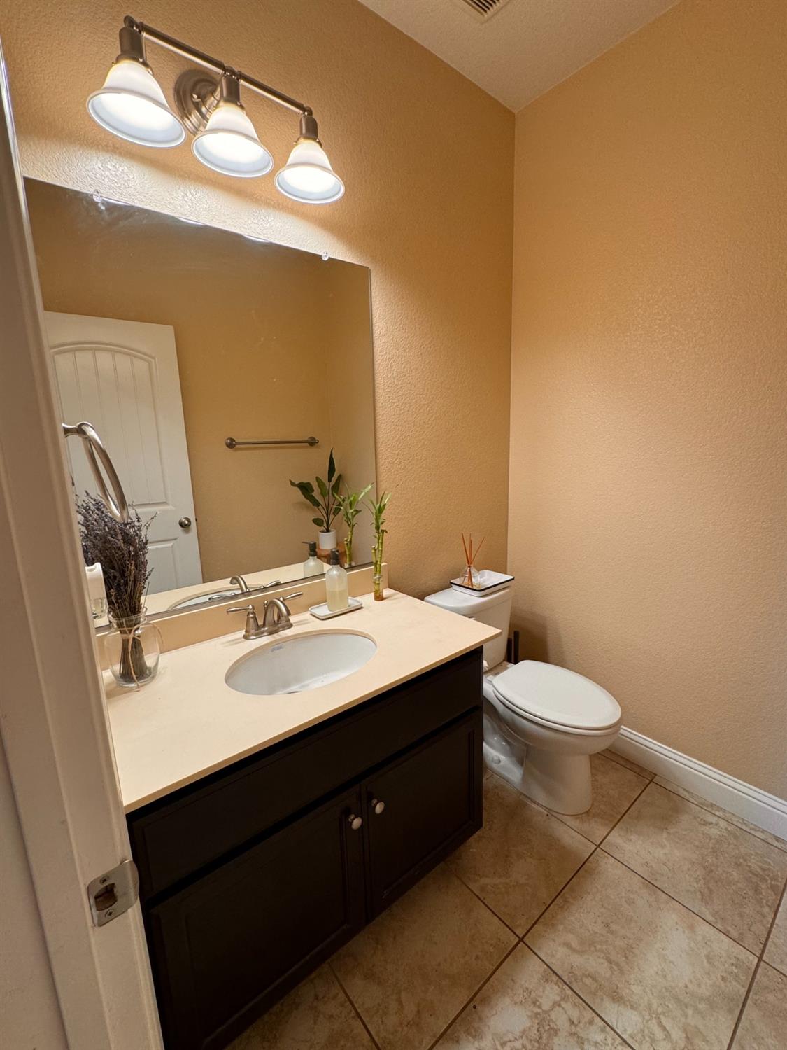 Detail Gallery Image 18 of 22 For 3381 Carriage Ln, Atwater,  CA 95301 - 4 Beds | 2/1 Baths