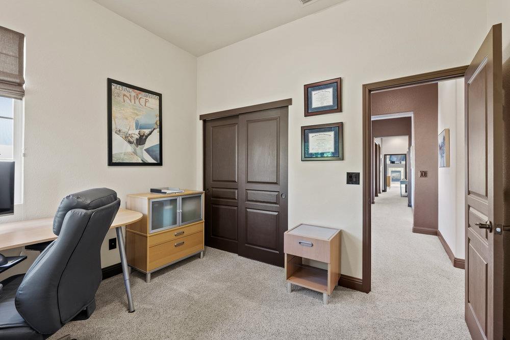 Detail Gallery Image 31 of 52 For 3081 Honey Cir, El Dorado Hills,  CA 95762 - 4 Beds | 2/1 Baths