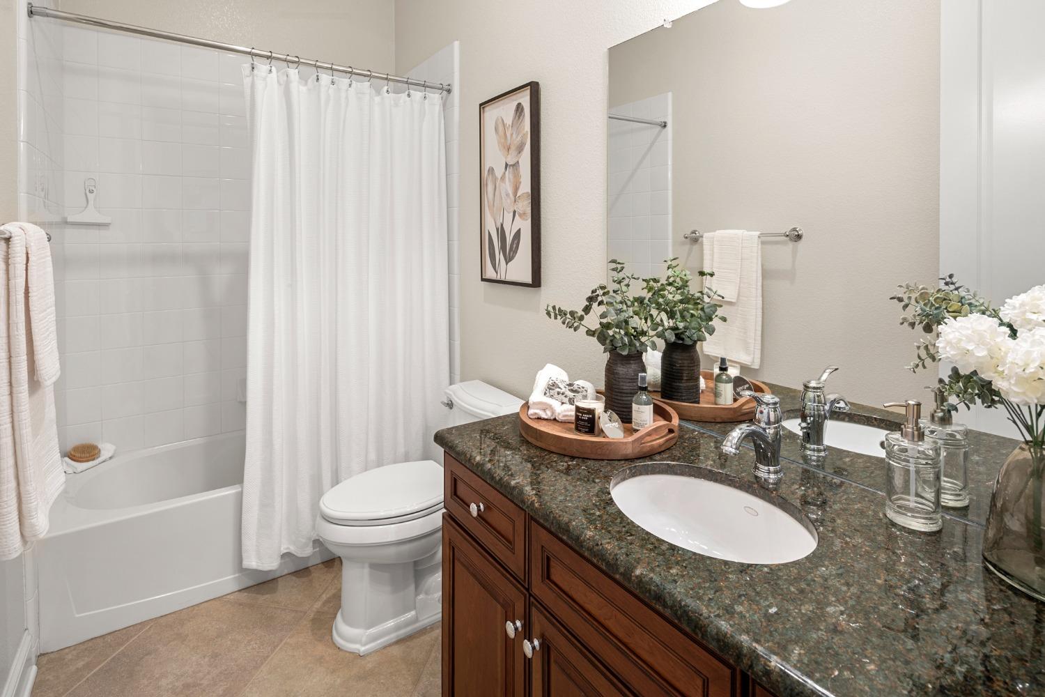 Detail Gallery Image 27 of 43 For 2120 Benton Loop, Roseville,  CA 95747 - 3 Beds | 2/1 Baths