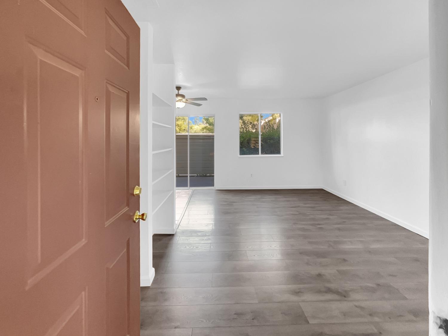 Detail Gallery Image 7 of 17 For 9131 Newhall Dr #76,  Sacramento,  CA 95826 - 1 Beds | 1 Baths